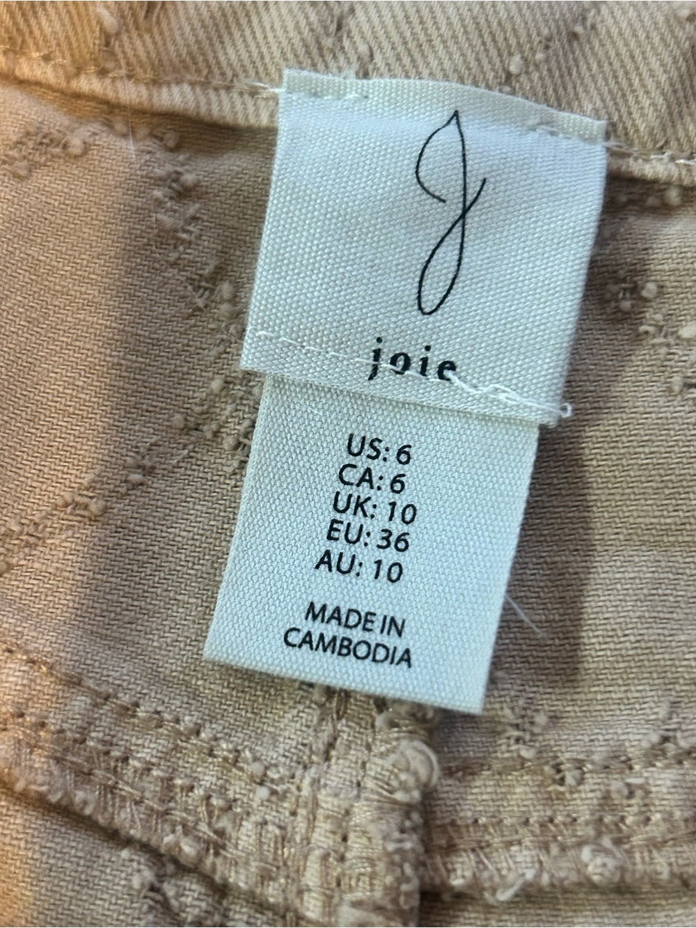 Jolie Quilted Beige Barrel Jeans - Picture 3 of 7